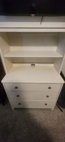 DRESSER AND HUTCH!