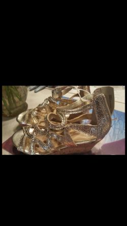 GIRLS STEVE MADDEN BRAND NEW WEDGE SANDALS SIZE 13