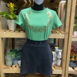 Women’s shirts & Skirts 