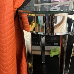 mirror Table 