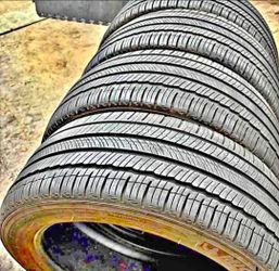 235 45 18 Michelin Tires Con 80% de Vida Las 4