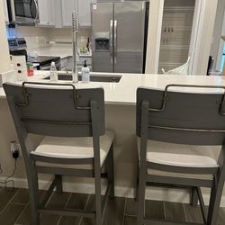 2 Counter Top Chairs 