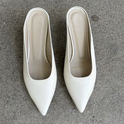 Theory Women's White Pointed-Toe Mules