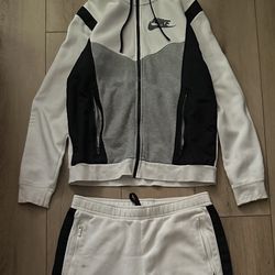 Nike Fleece Zip Up Hoodie And Pants Size Large 