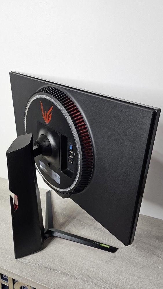 Like New 27" LG 27GP950 Gaming PC Monitor FreeSync 1ms IPS HDMI 2.1 144Hz RGB 