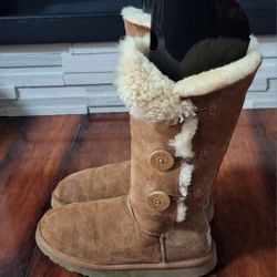 UGG 1873 Bailey Button Triplet Size 7 Women's Boots