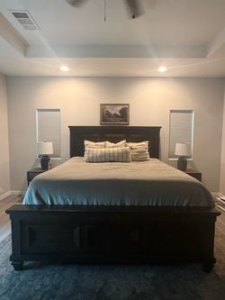 King Platform Bed