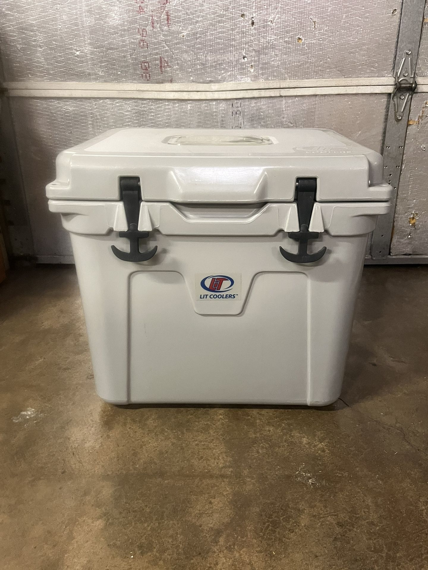 LIT Halo Cooler