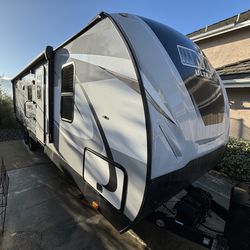 2020 MPG TRAVEL TRAILER  Excellent Condition -Come Look This Weekend -Ready For camping!! 