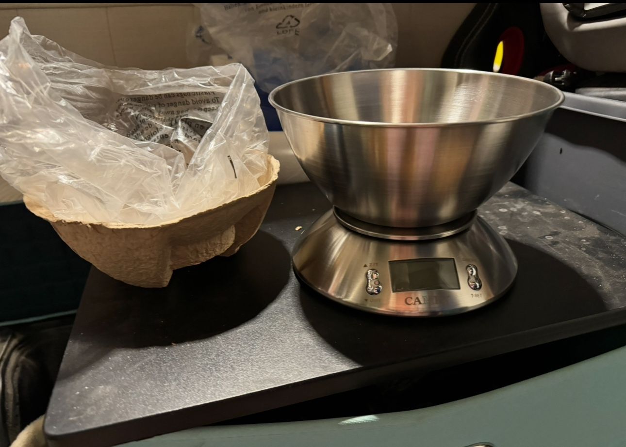 Camry High Accuracy Digital Kitchen Food Scale Mixing Bowl 2.15l L...   EK4150 Max. 5kg/11lb d= 1g/0.1oz 