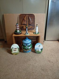 A Beautiful Conditional Lighthouses And Beautiful Cookie Jar Whatever You Want To Put In It Of A Lighthouse Everything Is Good Condition Gently Use Lo