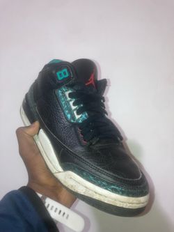 Shoe