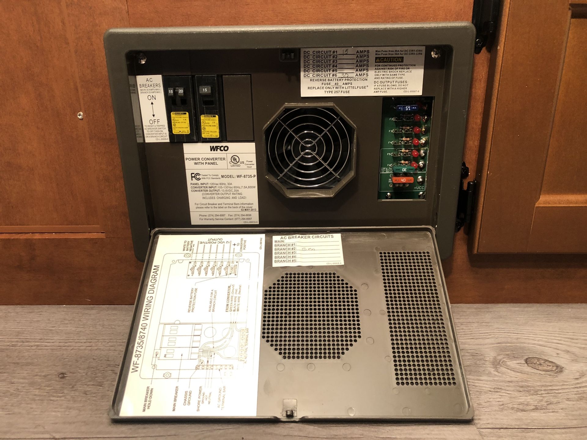 Riverside RV White Water Retro Junior Tear drop travel trailer mint