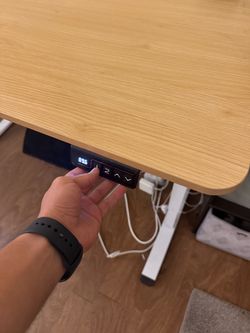 Adjustable desk