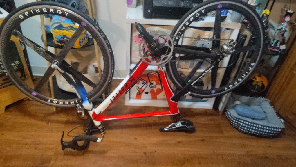 Kestrel Carbon Fiber Bike
