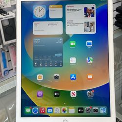 Apple IPad Pro 12.9 Unlocked, 128GB Storage, WiFi And Cellular, Comes With Charging Cable 
