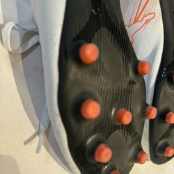 Puma soccer cleats size 7.5