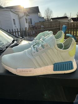 Adidas shoes Women Size 6