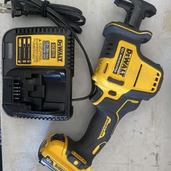 DEWALT XTREME 12-volt Max Variable Speed Brushless Cordless Reciprocating Saw