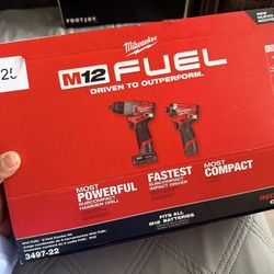 Milwaukee Drill Set