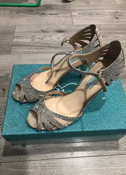 Betsy Johnson Heels size 7
