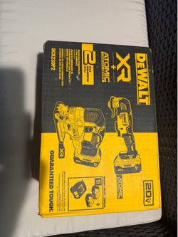 De Walt Kit 2 Tools and two 5ah battery And charger