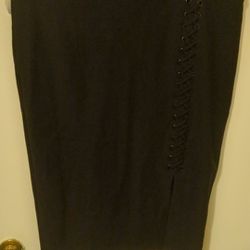 Torrid Women's Plus Size 2 2XL Straight & Pencil Skirt  Black Rayon Pull Up Solid