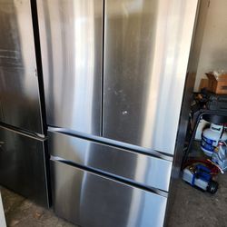 New LG Refrigerator MAX Depth 29.6 cu. Ft