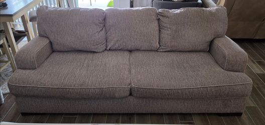 Ashley deep lounge sofa