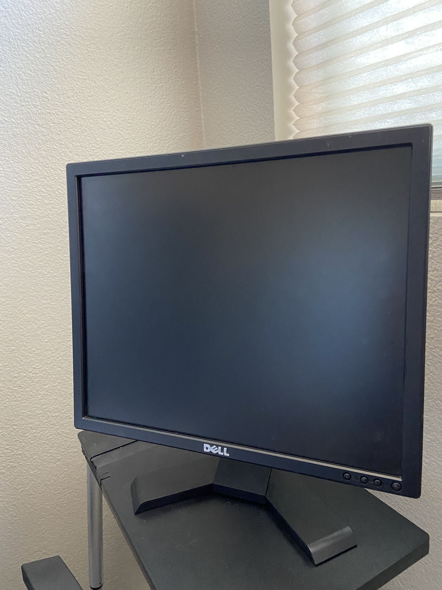 15 inch Dell Monitor 