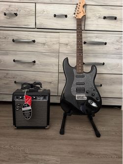 Squier Stratocaster with Amp