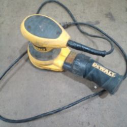 DeWalt Orbital Sander 
