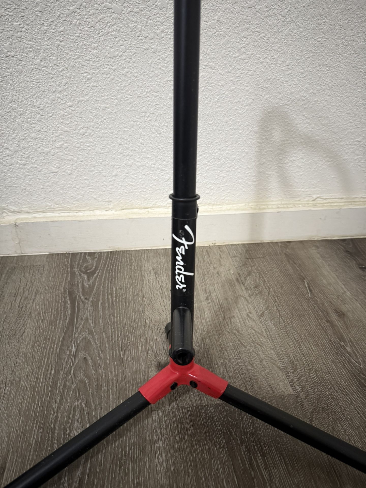 FENDE Hanging Guitar Stand