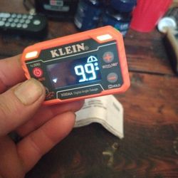 Klein Tools Digital Angle Gauge And Level
