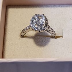 BEAUTIFUL PROMISE RING SET Sz5