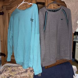 VS Sweatshirt Bundle Size Large 