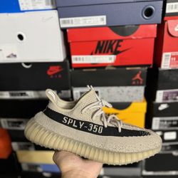 Adidas Yeezy 350 Slate size 10 VNDS