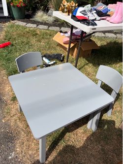 Pottery barn kids table and chairs