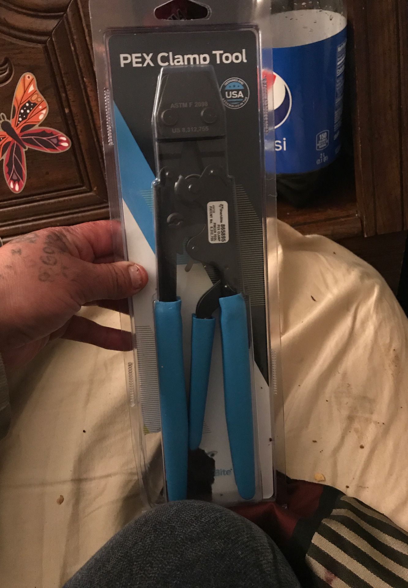 Pet clamp tool brand new