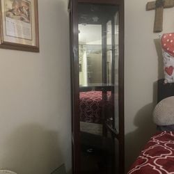 Karaoke cabinet