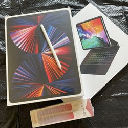 Apple iPad Pro 12.9” 5th Generation (2021 - M1 Chip) 256GB brand new sealed with keyboard & pen 