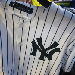 MLB New York Yankees jersey size medium