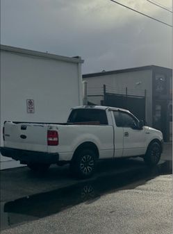 Ford F-150 / 2005 / Work Truck