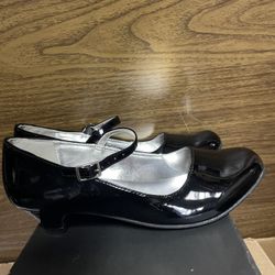 Black patent Girls shoe