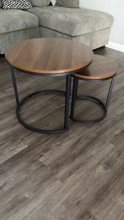 Round Nesting Coffee Table Set of 2