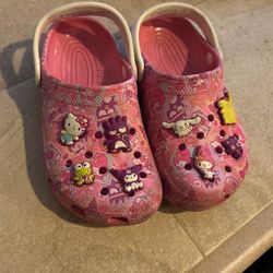 hello kitty crocs