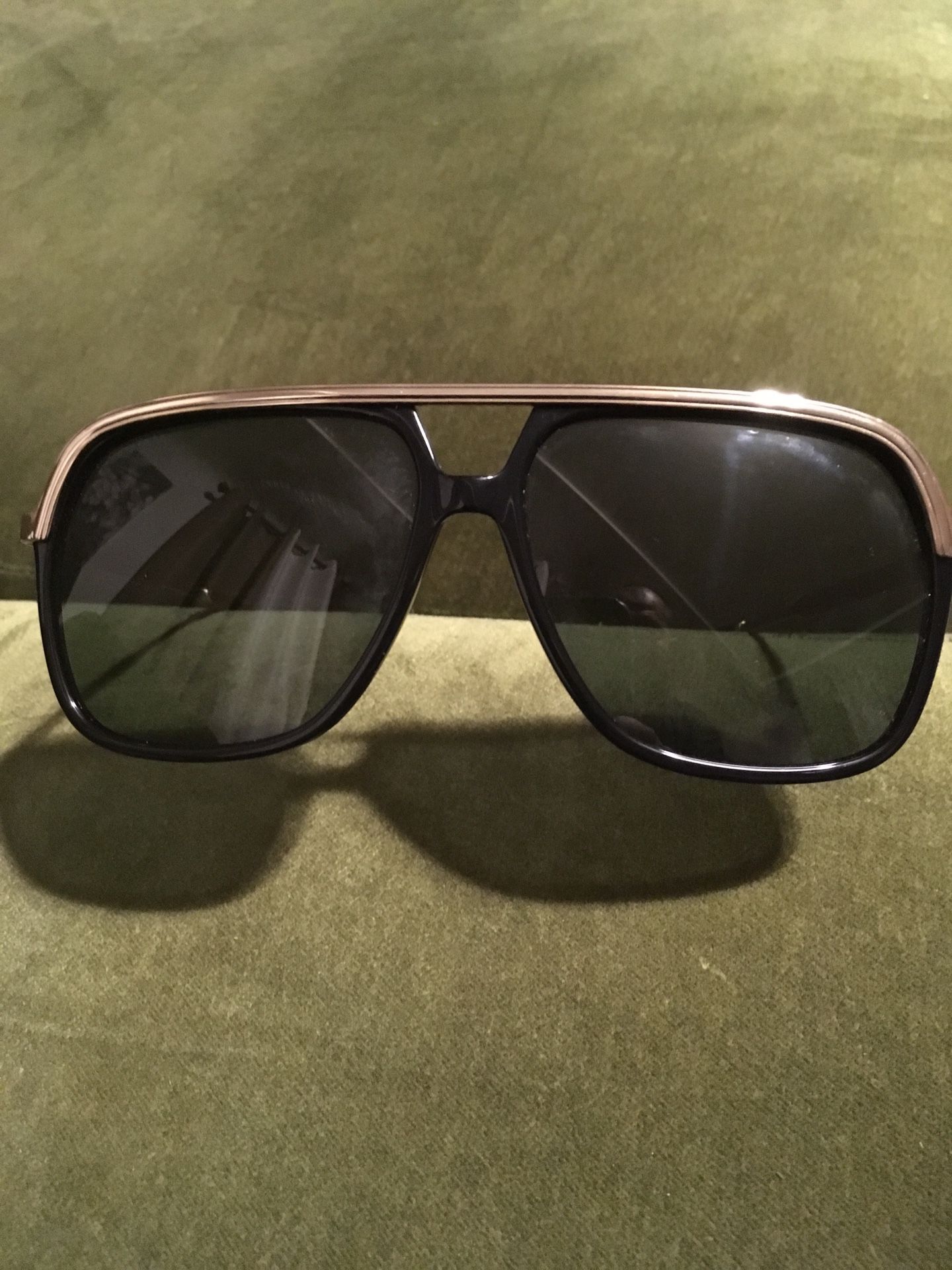 Gucci brand sunglasses . Made in Japan
