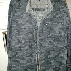 Marc Ecko Long Sleeve Camo Shirt Size Medium