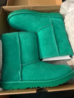 BRAND NEW UGG BOOTS