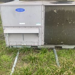 Carrier 10 Ton Gas 440 V